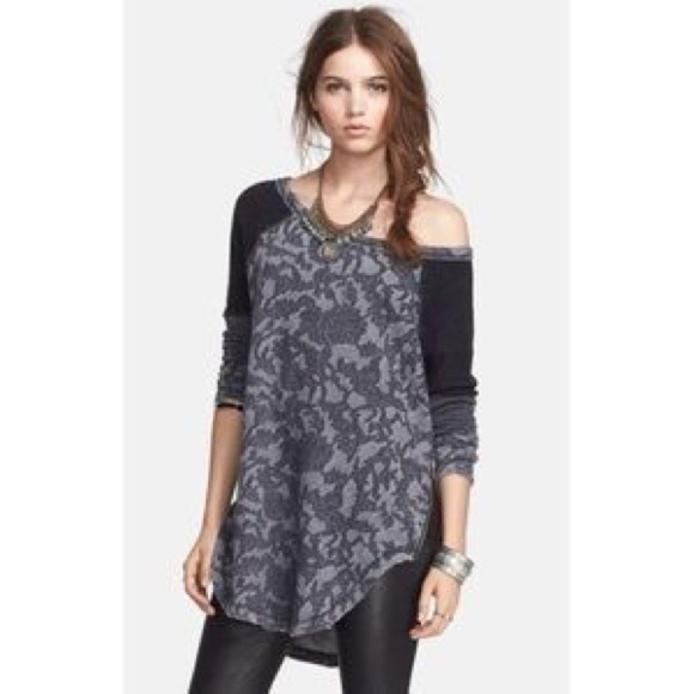 Free People Thermal Grey & Black Lace printed top with Zippers XS - Picture 2 of 9
